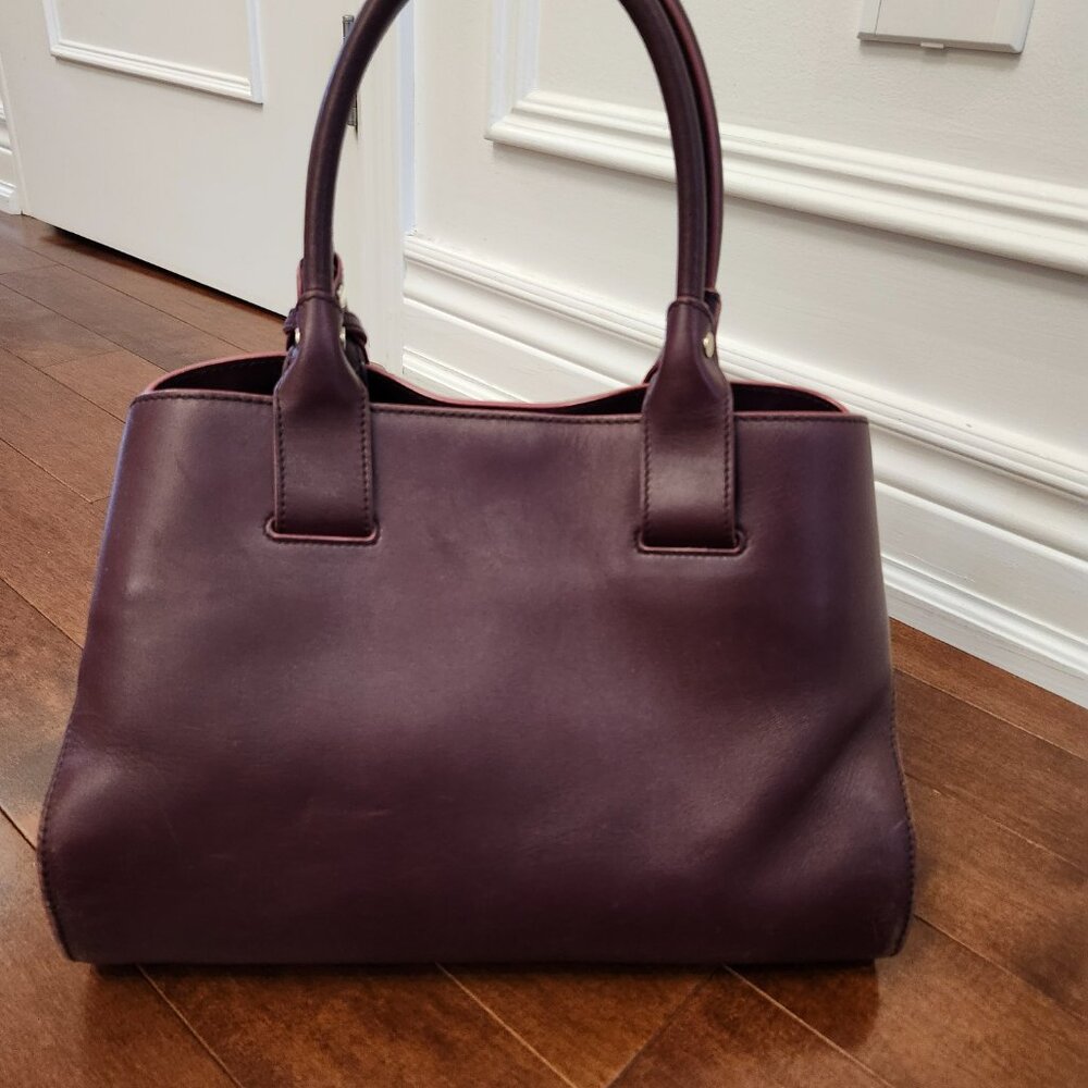 Tod's Burgundy leather cape shoulder bag - Picture 4 of 13